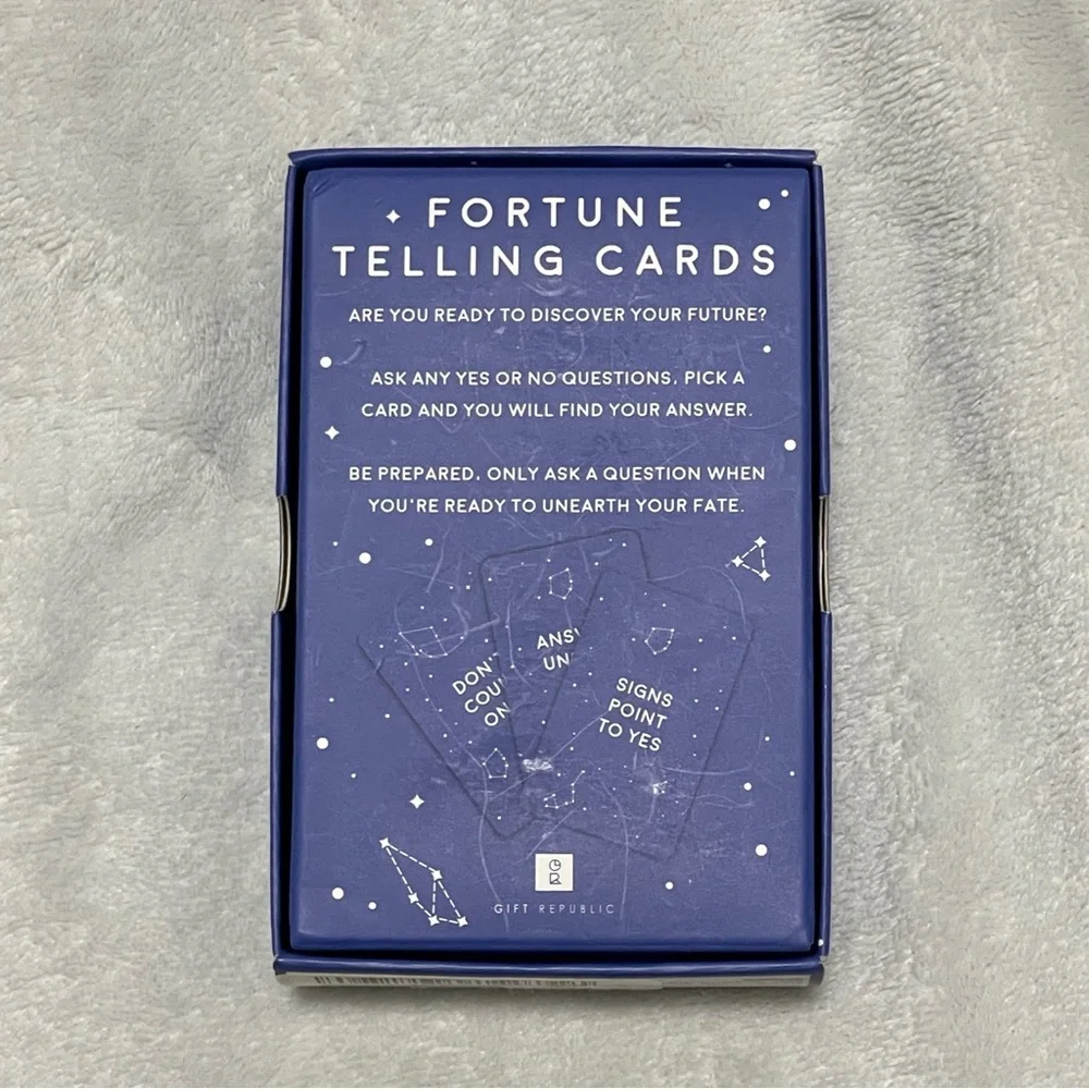 Fortune Telling Cards - Picture 2 of 3
